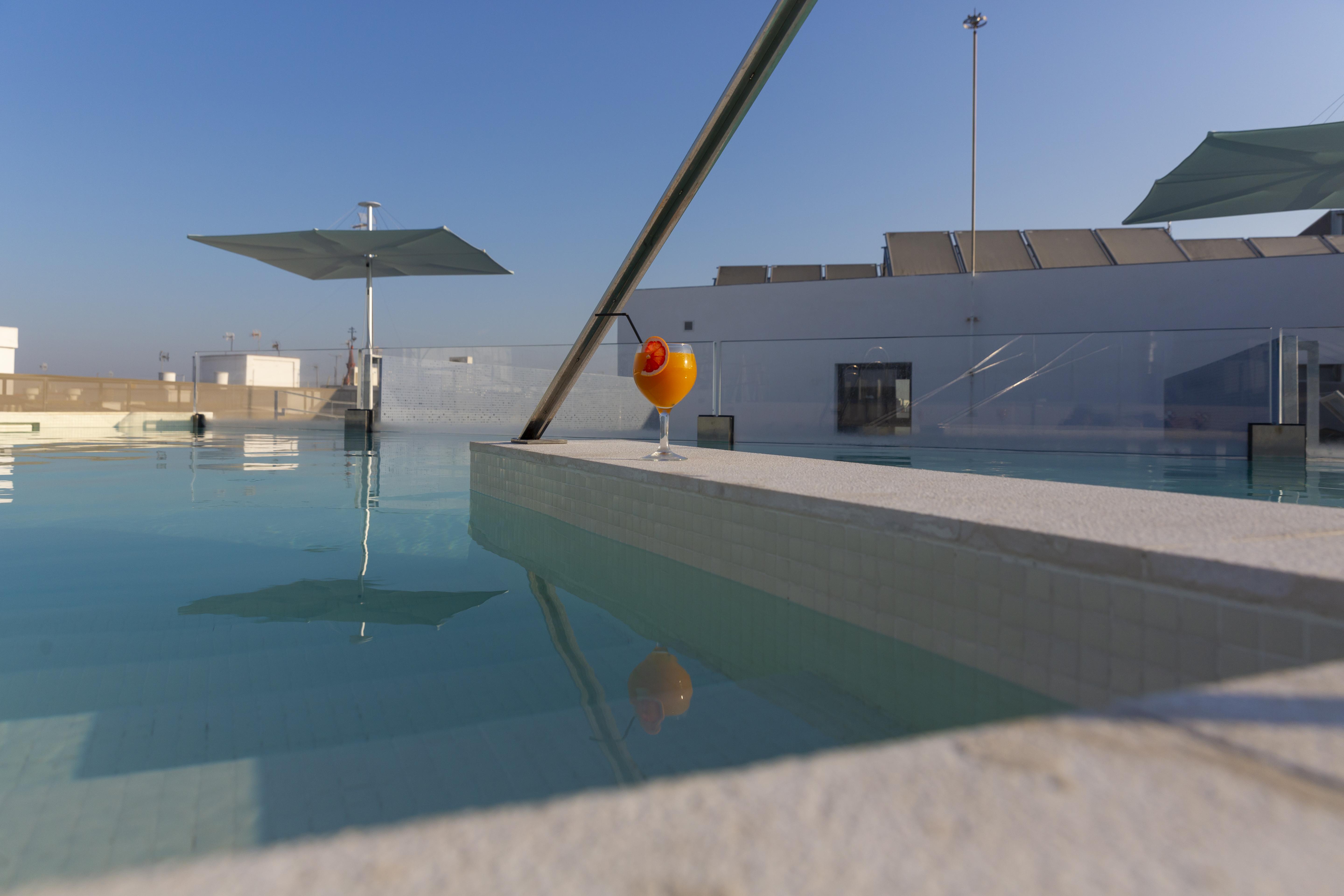 Hotel Macia Sevilla Kubb Екстер'єр фото