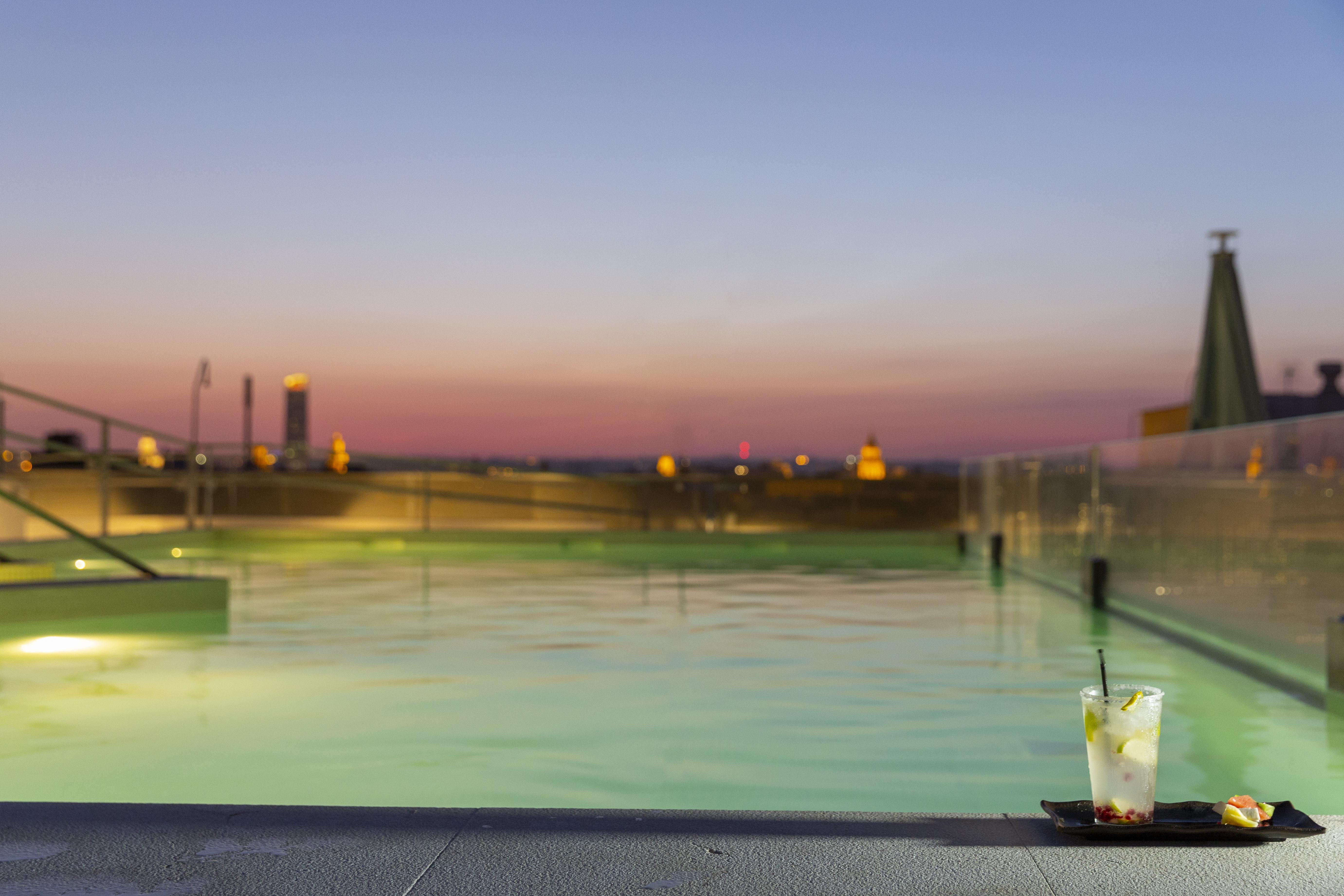 Hotel Macia Sevilla Kubb Екстер'єр фото